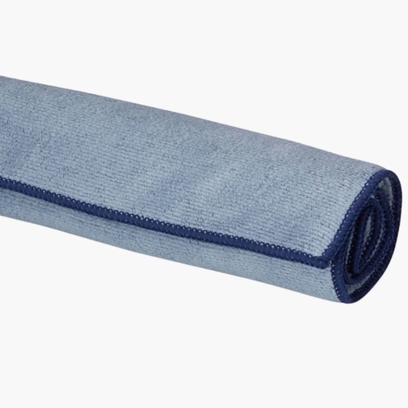 NEW! GAIAM Yoga Hand Towel - Picture 5 of 6